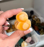 Yellow calcite duck