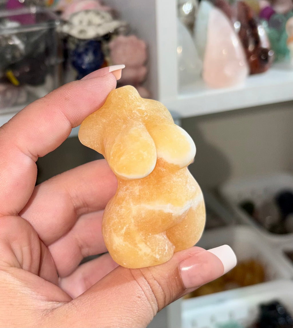 Yellow calcite curvy lady body