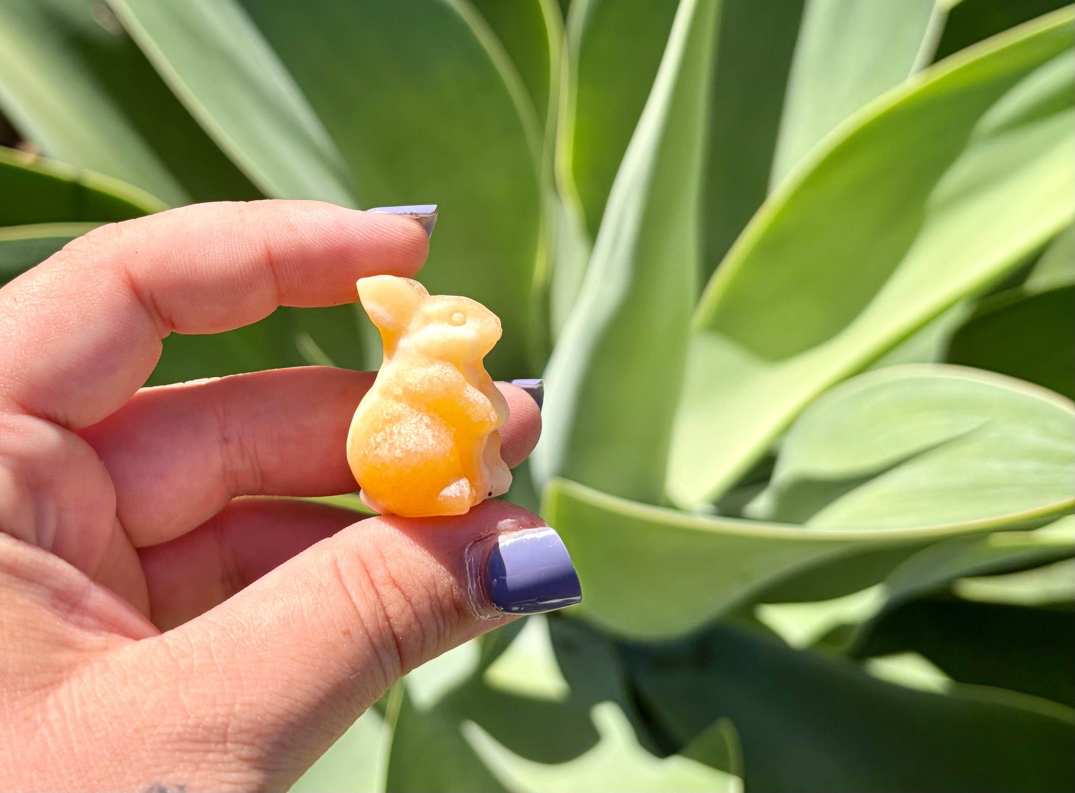 Yellow calcite bunny