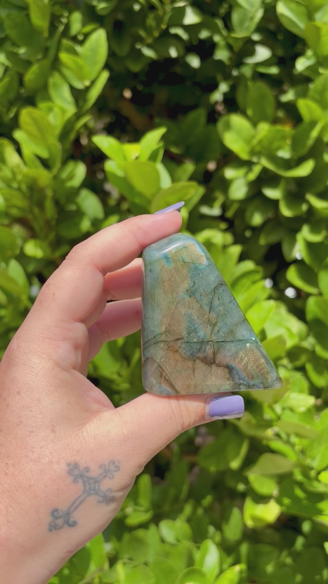 Orange flash labradorite Freeform